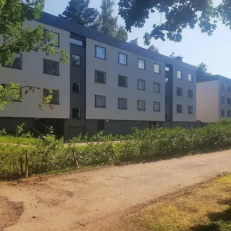 1комн.квартира,у метро,тц, парк. Near The Metro, Park, Shopping Center Appartamento