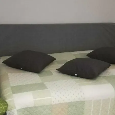 1комн.квартира,у метро,тц, парк. Near The Metro, Park, Shopping Center * Espoo
