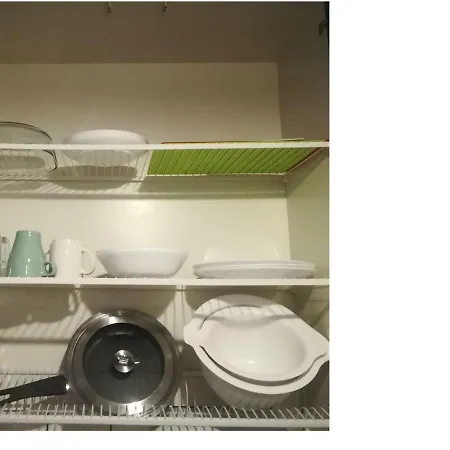 アパート 1комн.квартира,у метро,тц, парк. Near The Metro, Park, Shopping Center エスポー
